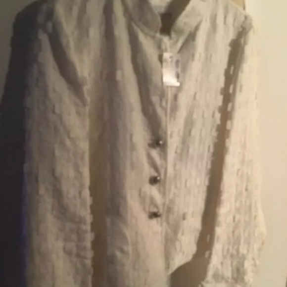 Armani Jacket from Holt Renfrew, never worn, price tag still on. - Picture 2 of 8